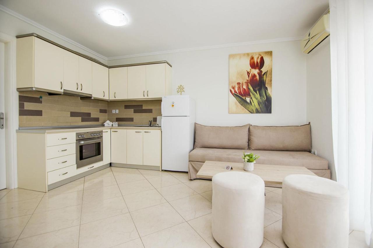 Kasta Bnb Ofrínion Exteriér fotografie