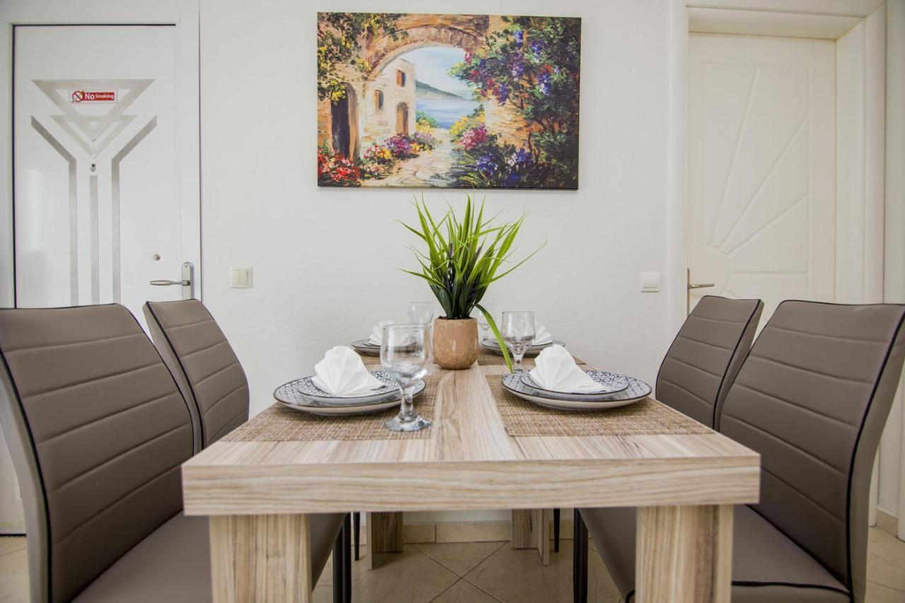 Kasta Bnb Ofrínion Exteriér fotografie