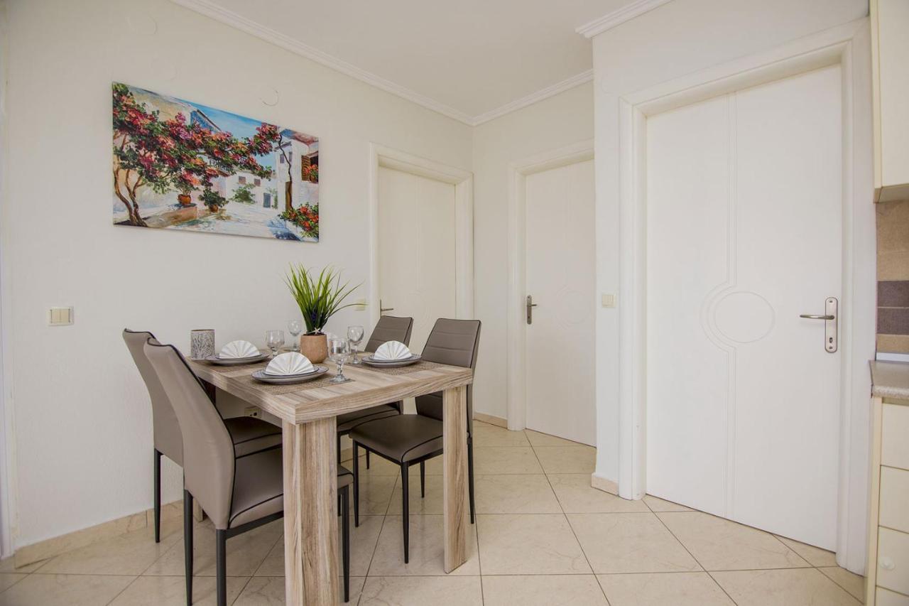 Kasta Bnb Ofrínion Exteriér fotografie