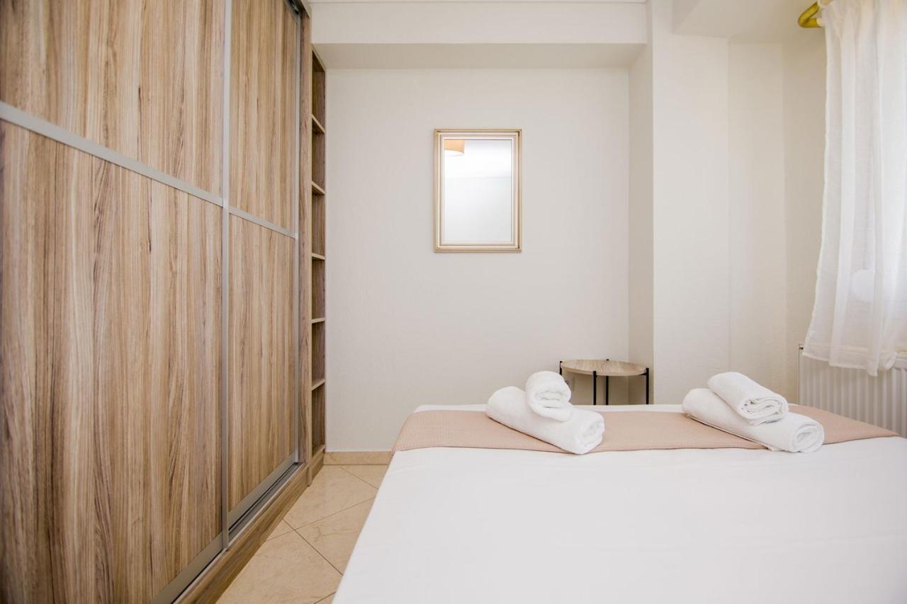 Kasta Bnb Ofrínion Exteriér fotografie