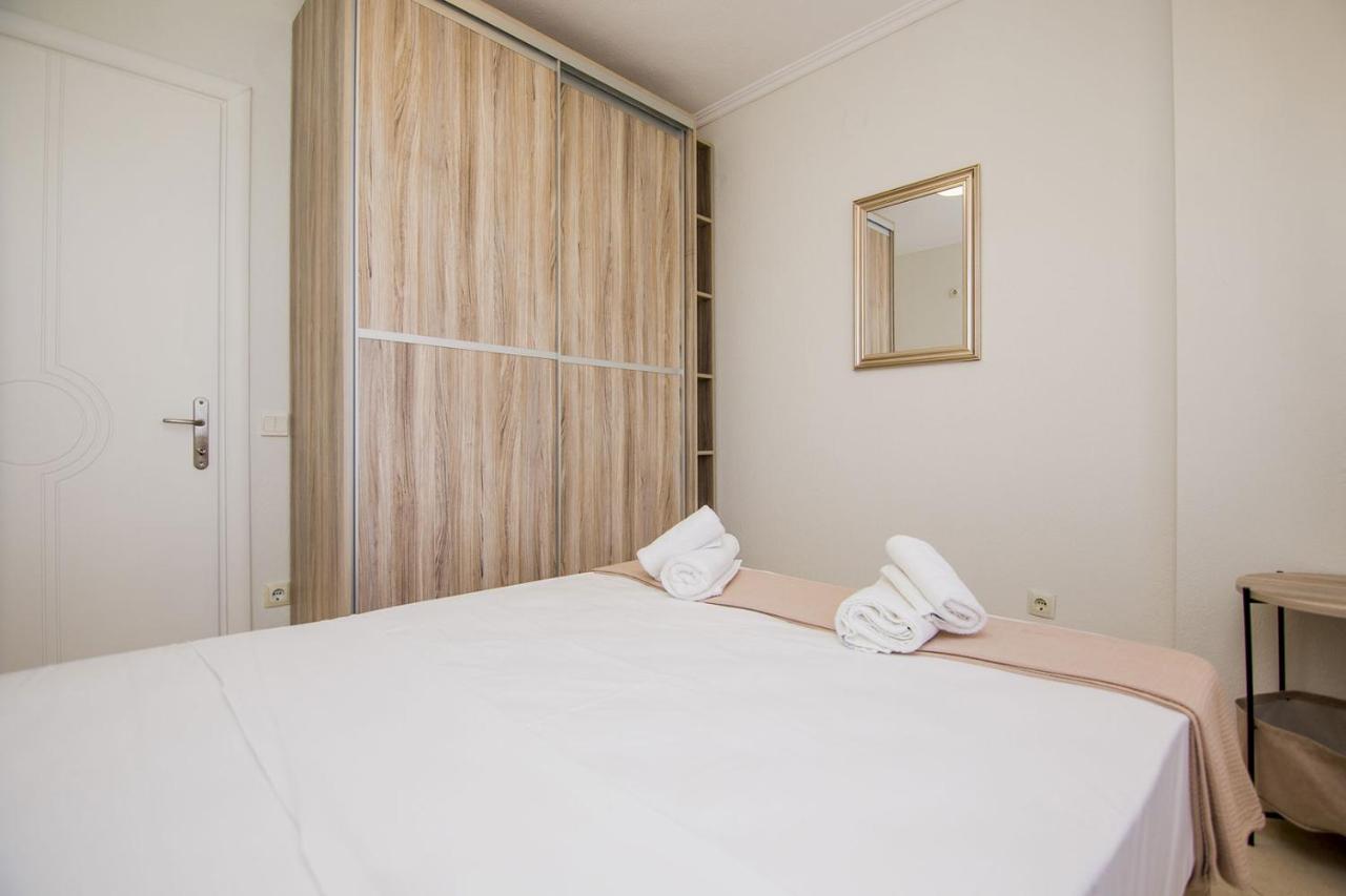 Kasta Bnb Ofrínion Exteriér fotografie